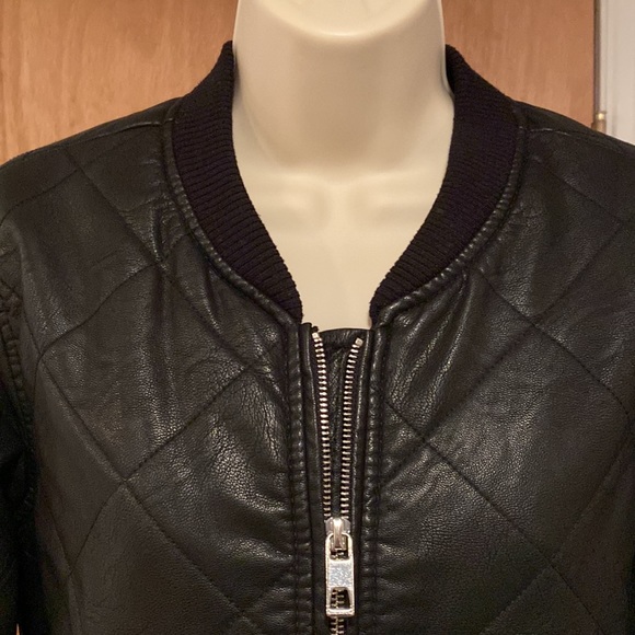 Vegan leather bomber jacket - Picture 2 of 9